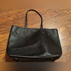 Lodi’s Black Leather Tote Bag